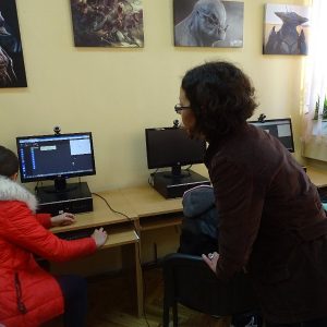 Семинари „Начални стъпки по програмиране и използване на робота Финч”