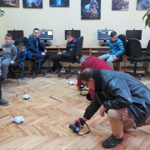 Семинари „Начални стъпки по програмиране и използване на робота Финч” Семинари „Начални стъпки по програмиране и използване на робота Финч”