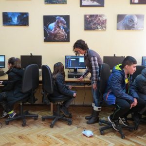 Семинари „Начални стъпки по програмиране и използване на робота Финч” Семинари „Начални стъпки по програмиране и използване на робота Финч”