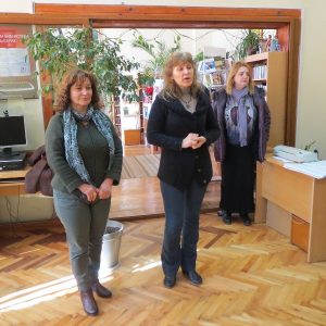 Семинари „Начални стъпки по програмиране и използване на робота Финч” Семинари „Начални стъпки по програмиране и използване на робота Финч”